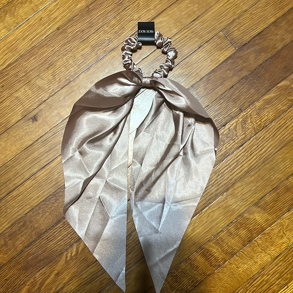 Hair accessories ￼